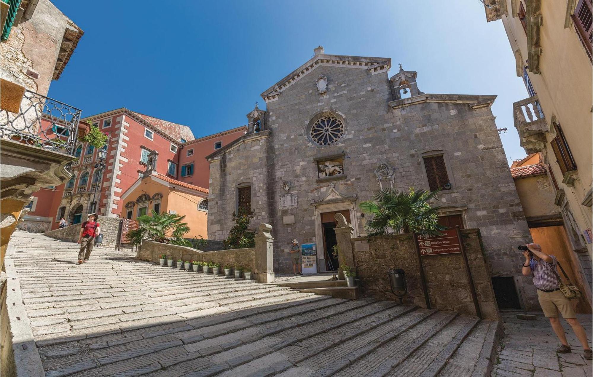 2 Bedroom Gorgeous Apartment In Rabac Luaran gambar