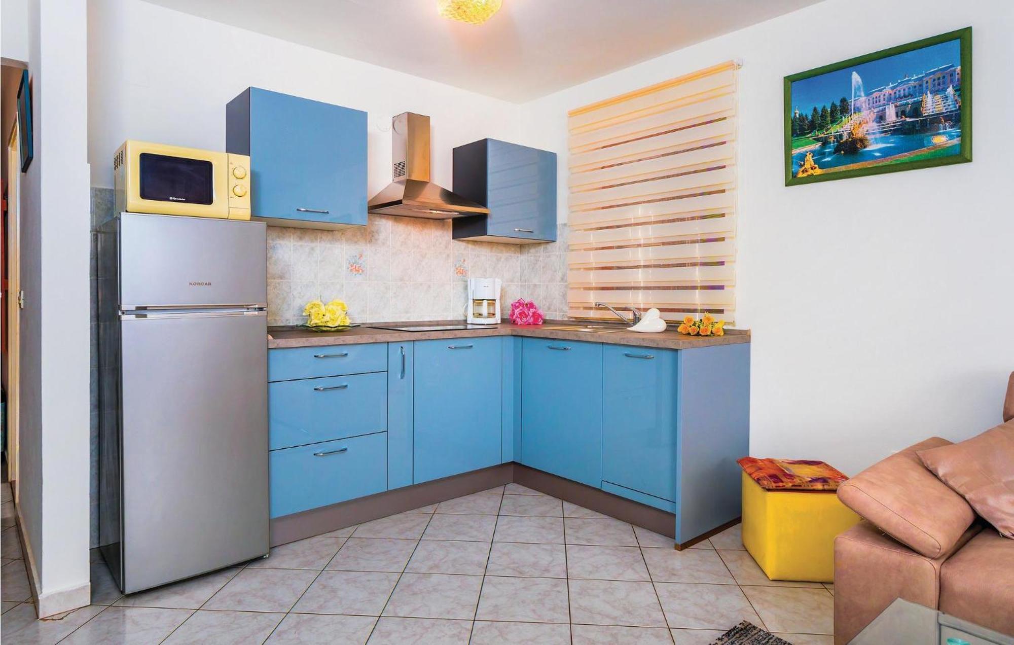 2 Bedroom Gorgeous Apartment In Rabac Luaran gambar