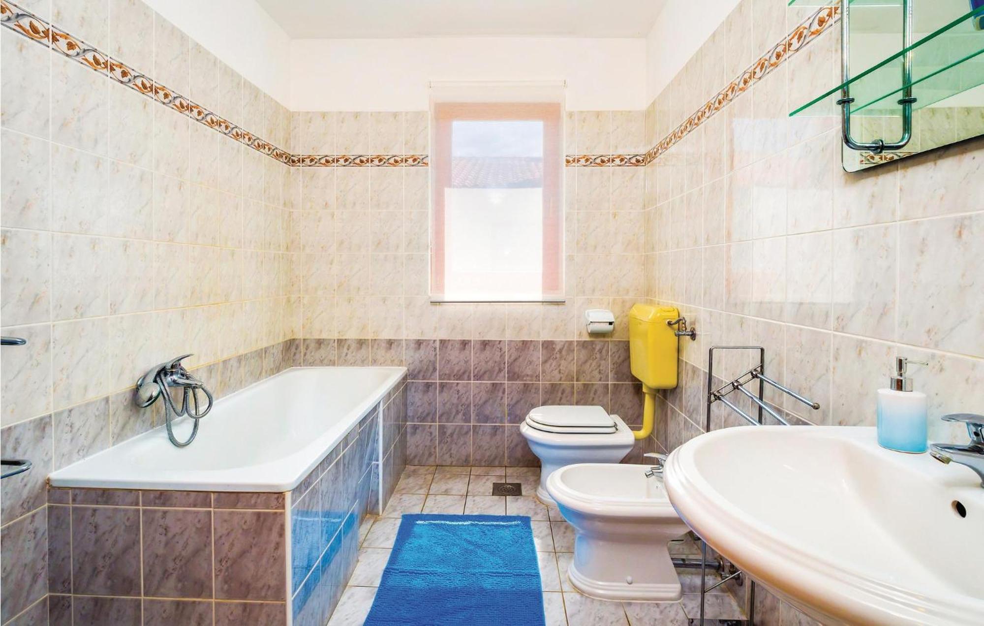 2 Bedroom Gorgeous Apartment In Rabac Luaran gambar