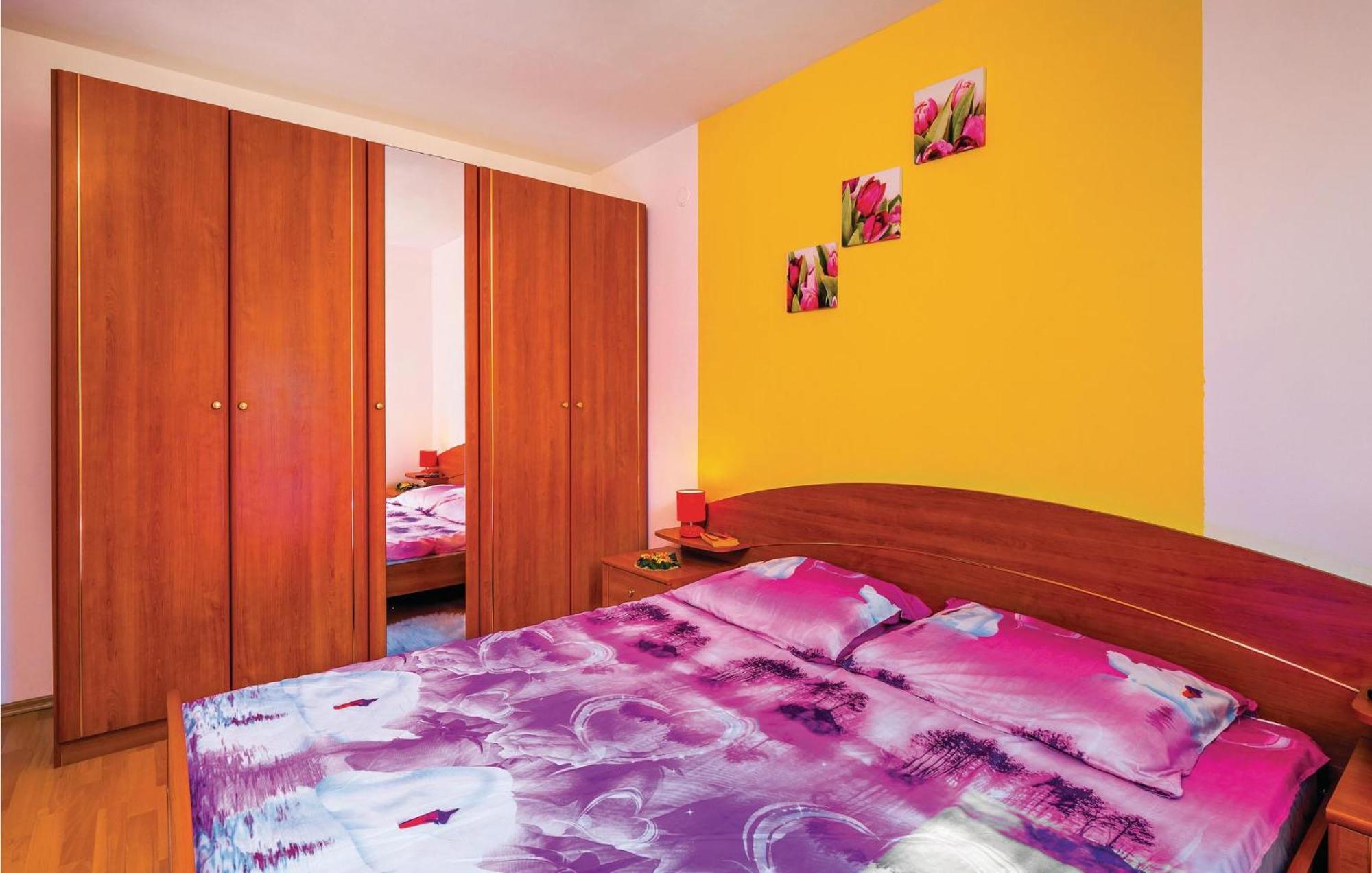 2 Bedroom Gorgeous Apartment In Rabac Luaran gambar