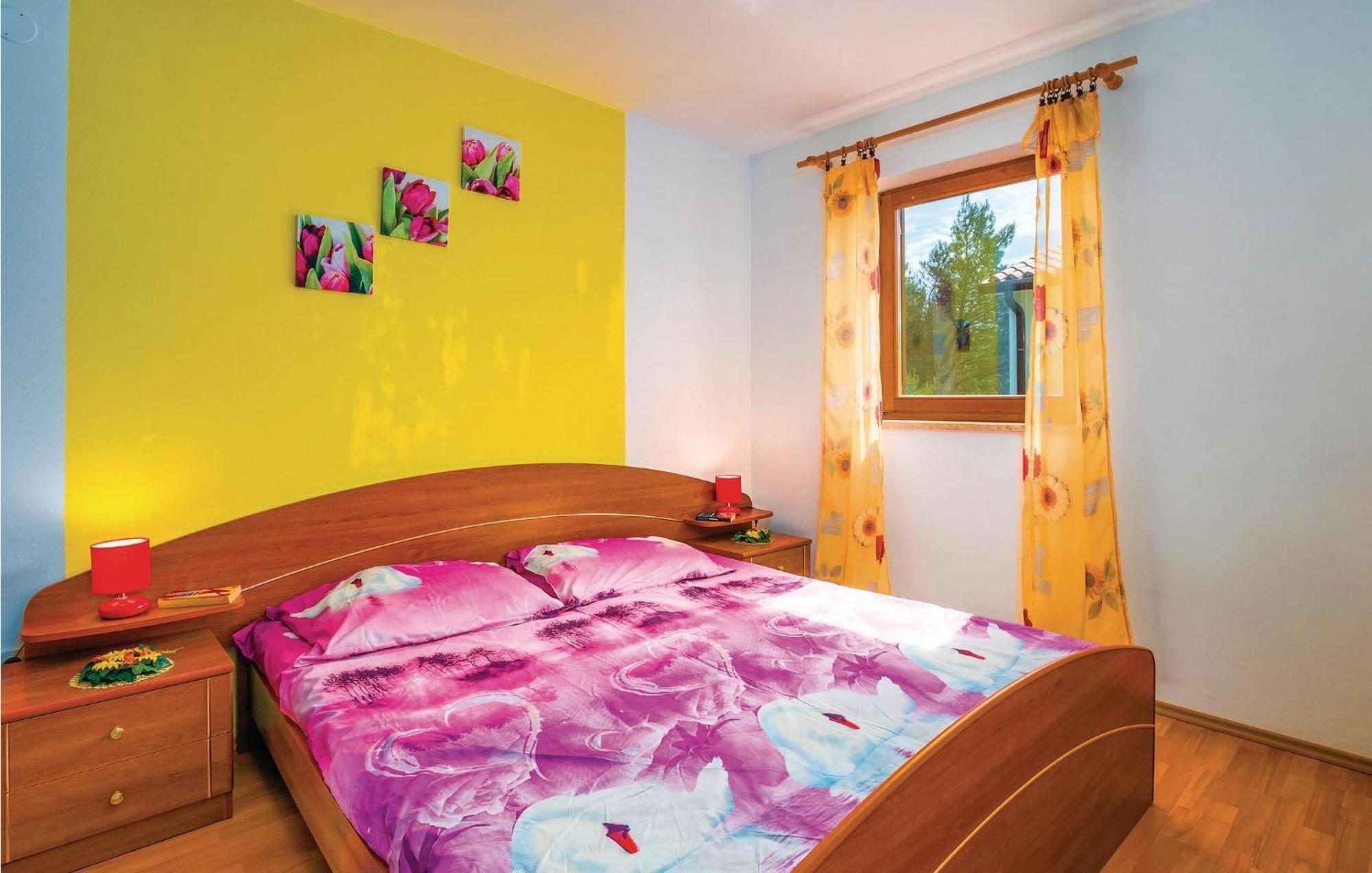 2 Bedroom Gorgeous Apartment In Rabac Luaran gambar