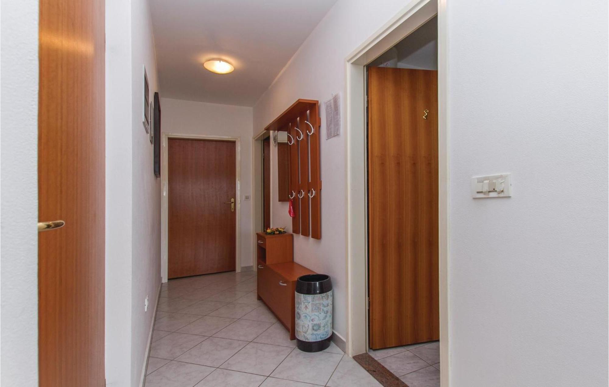 2 Bedroom Gorgeous Apartment In Rabac Luaran gambar